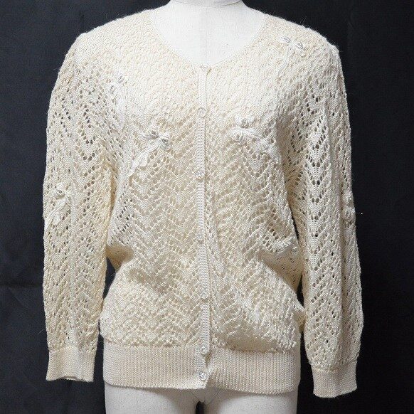 アトリエサガンのカーディガンを買取しました！細かすぎないレースに注目