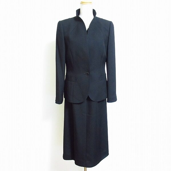きっちりした感じもある ジュンアシダのワンピーススーツを買取しました