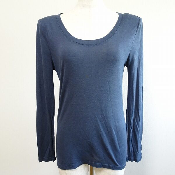 スタイリッシュに決まる ジョルジオアルマーニのセーターを買取しました