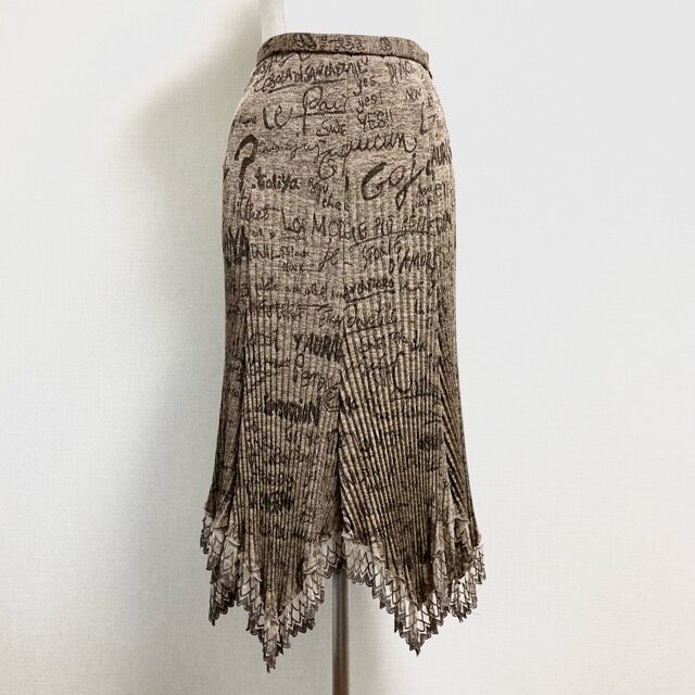 【お買取】プリーツにもこだわりを感じられる｜伊太利屋のスカート