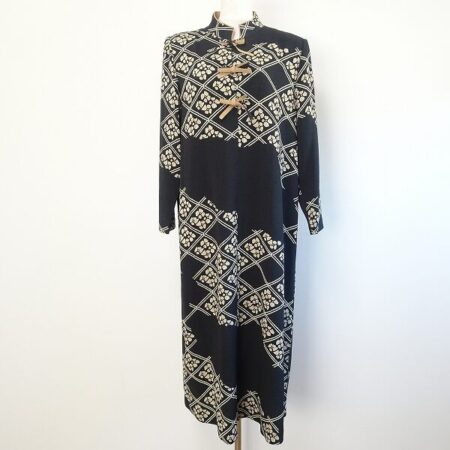 かっこいい和柄が素敵な詩仙堂のワンピースを買取しました