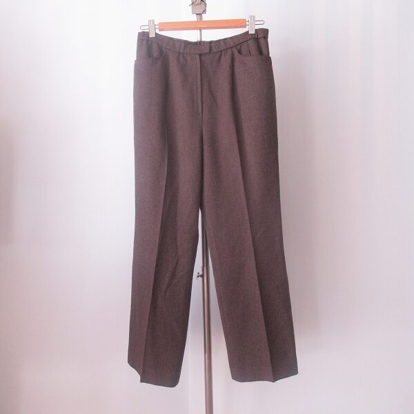 センタープレスで歩く様も美しくなる レリアンのパンツを買取しました