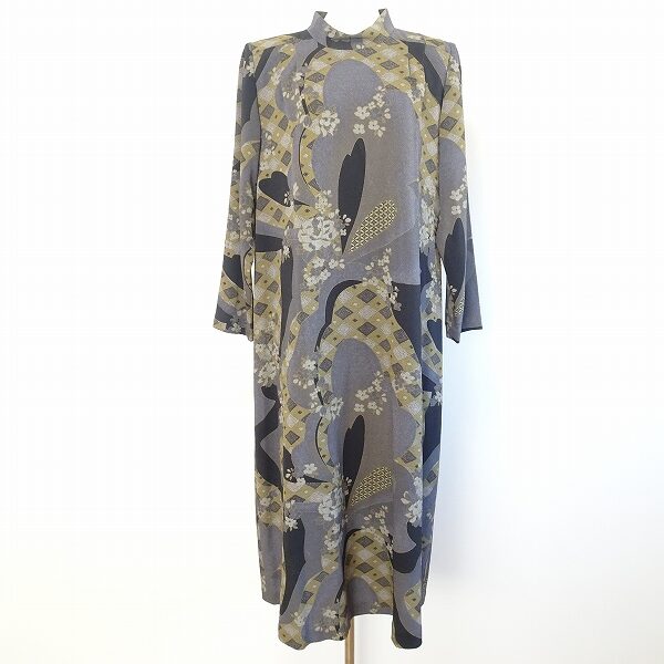 ハイネックと和柄が色っぽい 詩仙堂のワンピースを買取しました