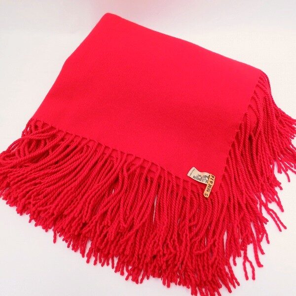 愛らしい赤で決まる！エルメスのストールを買取しました