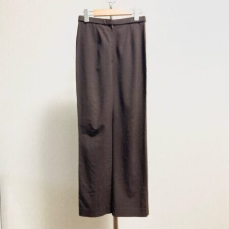 レリアンのパンツを買取しました！大人ブラウンで品を演出