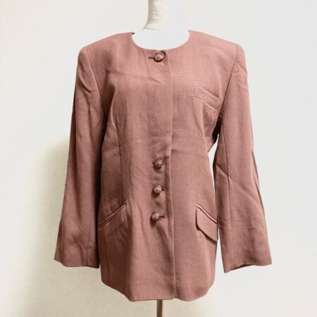 えんじの落ち着き具合に気持ちも安らぐレリアンのジャケットを買取しました