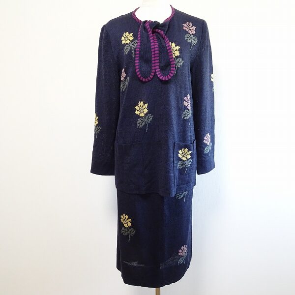 斉藤都世子のセットアップを出張買取にて買取しました