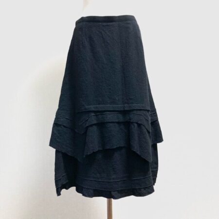 広がりもちょうどいい！t.b ティービー センソユニコのスカートをお買取