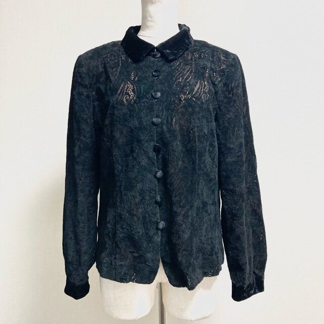 レリアンのジャケットを買取しました!ベルベット調でシャープに