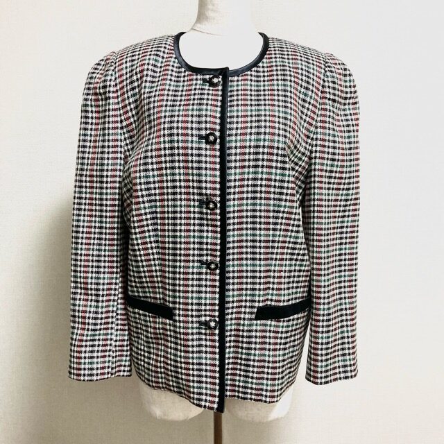 気品しかないチェックが素敵なレリアンのジャケットを買取しました