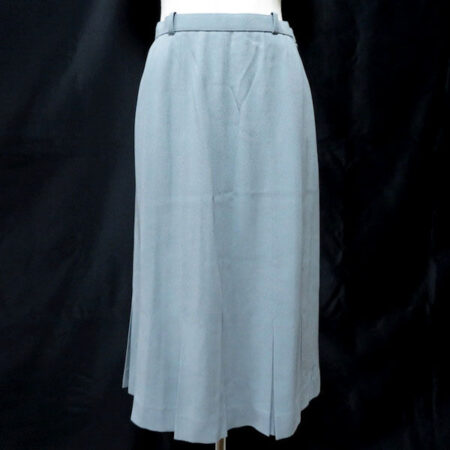 レリアンのスカートを買取しました！水色とプリーツで清潔感ゲット