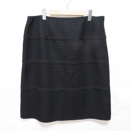 やっぱり頼りになる レリアンの黒スカートを買取しました！