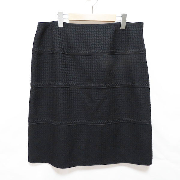 やっぱり頼りになる レリアンの黒スカートを買取しました!