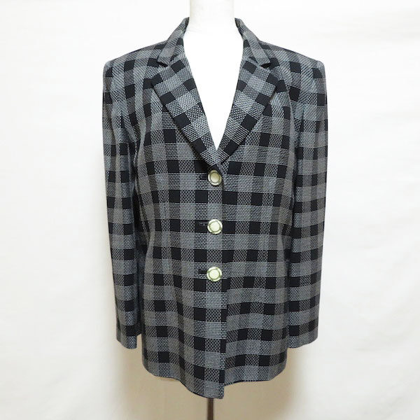 チェックが可愛らしく華やか|レリアンのジャケットを買取しました