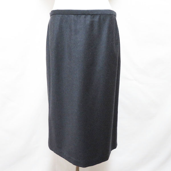 頼りがいのある レリアンのグレー スカートを買取しました