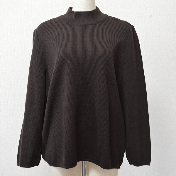 シャープなおしゃれを楽しみたい時に！レリアンのカットソーを買取しました