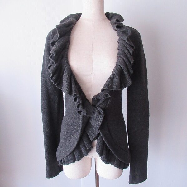 【エンポリオアルマーニ】フリルのジャケットを出張買取ご利用のお客様より買取しました