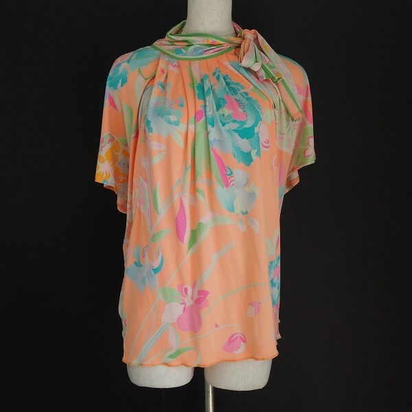 レオナールのカットソーを買取しました！色使いが綺麗