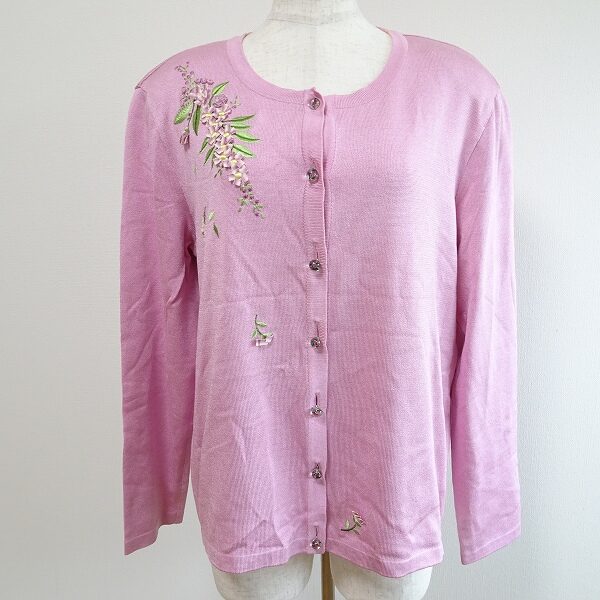 エスカーダのアンサンブルを買取しました!ちょっとしたポイントにも