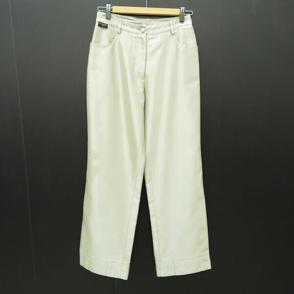 シャネルのパンツを買取しました｜シャンパンゴールドが煌びやか