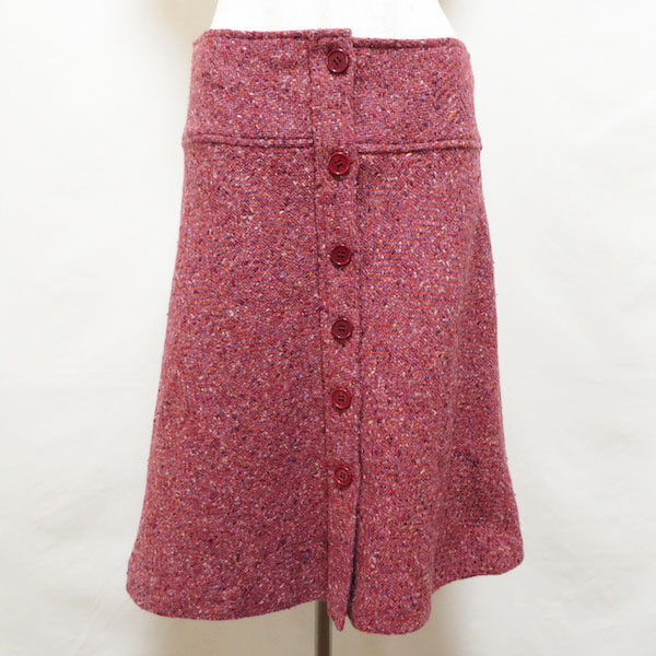 ツイードと赤が綺麗なエトロのスカートを買取しました