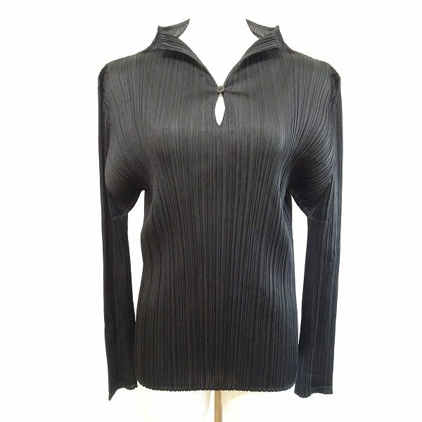 煌びやかにもなれる プリーツプリーズのカットソーを買取しました