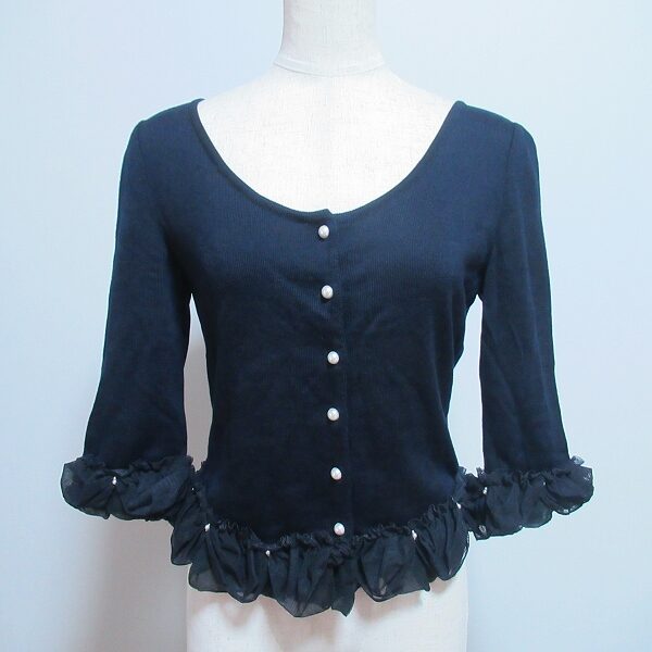 綺麗で可愛らしさも抜群のルネ カーディガンを買取しました