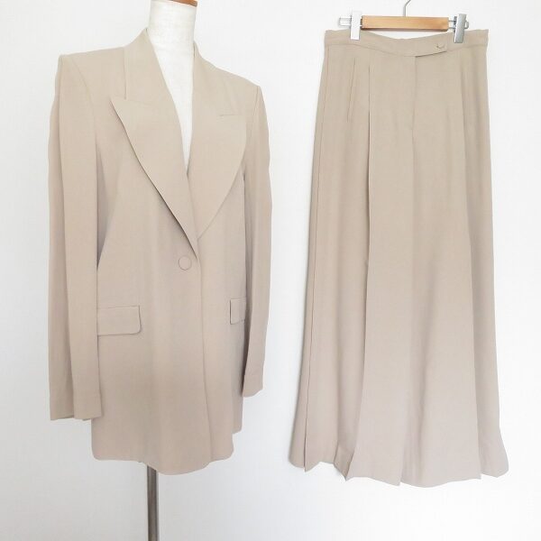 ソニアリキエルのパンツスーツを買取しました！繊細デザイン