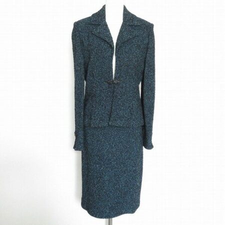 セントジョンのスカートスーツを買取しました！