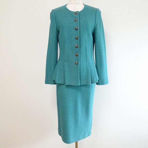 セントジョンのスカートスーツを出張買取しました