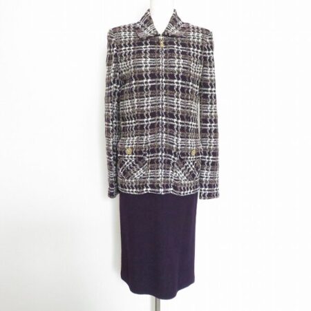 紫×白のチェックが美しい セントジョンのスカートスーツを買取しました