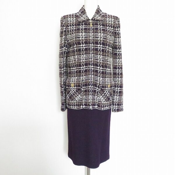 紫×白のチェックが美しい セントジョンのスカートスーツを買取しました