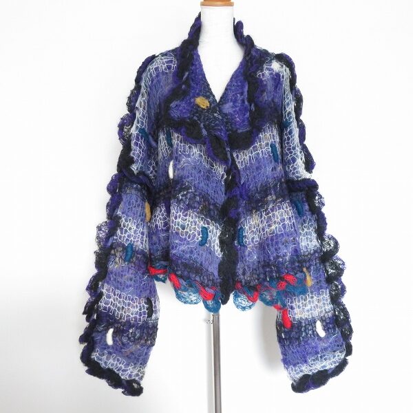 しっとりさと豪華さ両方得られる！カンサイヤマモトのカーディガンを買取しました