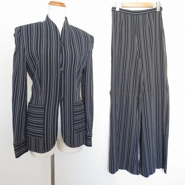 エンポリオアルマーニのパンツスーツを買取しました！ストライプ使いが美しい