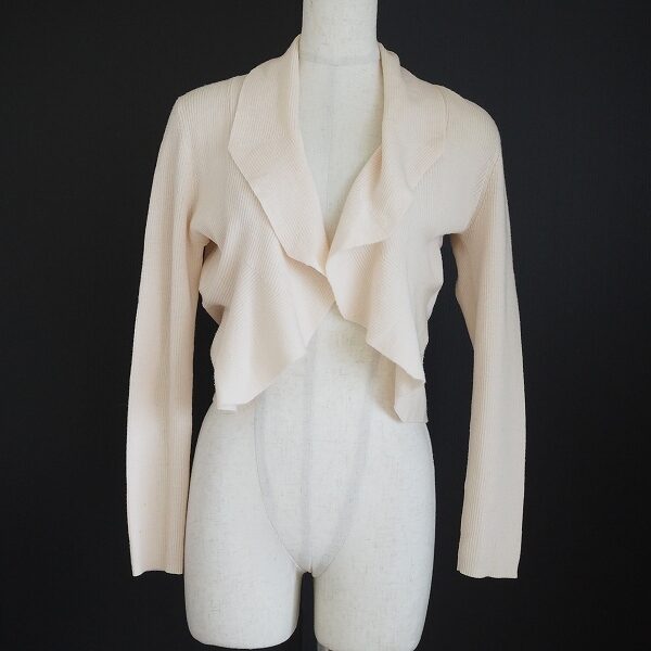 シビラのカーディガンを買取しました！ショートで着やすい