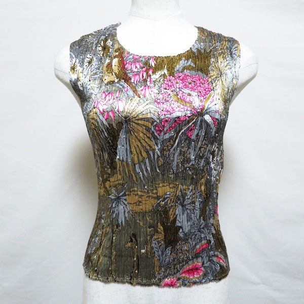 伊太利屋のカットソーを買取しました｜グレー ブラウン ピンクが綺麗