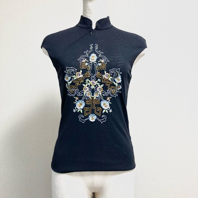 しっとりさも出る ヴィヴィアンタムのカットソーを買取しました