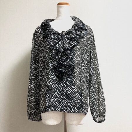 ドットとフリルが豪華すぎる ピサーノのブラウスを買取しました