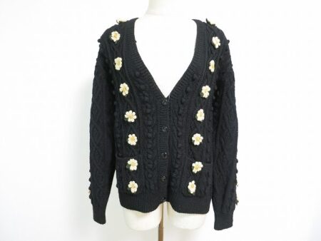 【ピンクハウス】花モチーフでチャーミングに！カーディガンを買取しました