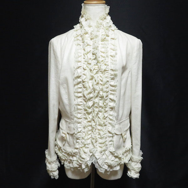 フリルが贅沢に使われた 伊太利屋のジャケットを買取しました