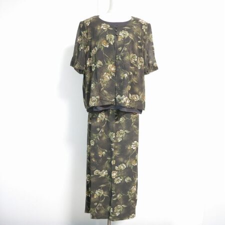 目立ちすぎない レリアンのセットアップを買取しました