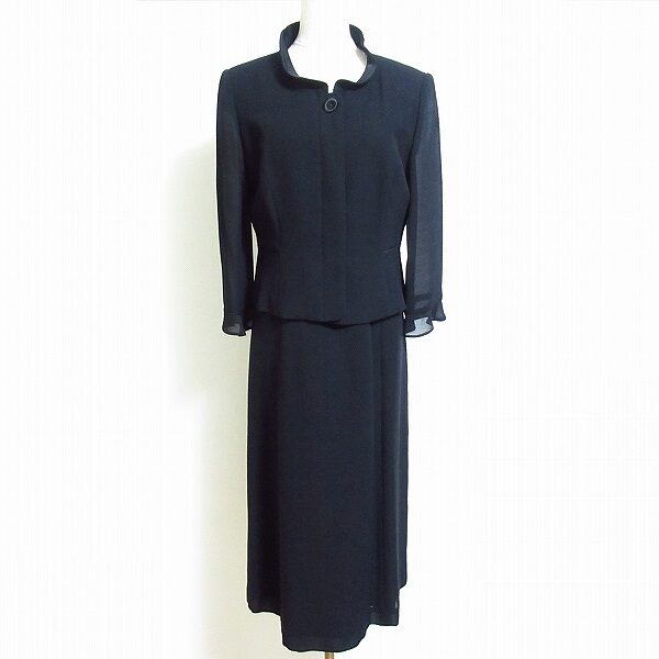 アクアスキュータム フォーマルセットアップ風のワンピースを買取しました