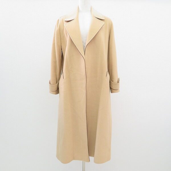 ベージュの優しさが沁みる セリーヌのコートを買取しました
