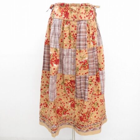 細かいさくらんぼが可愛い ピンクハウスのスカートを買取しました