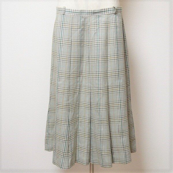 レリアンのスカートを買取しました！淡いチェックがいい感じ