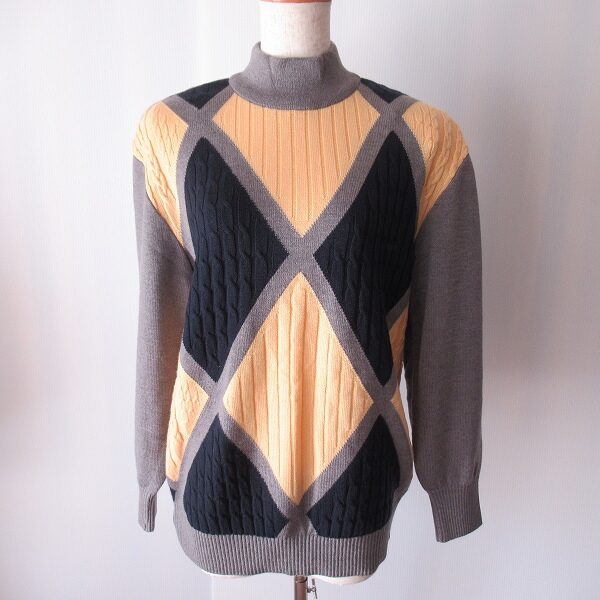 ダイヤ柄が綺麗なレリアンのニットを買取しました