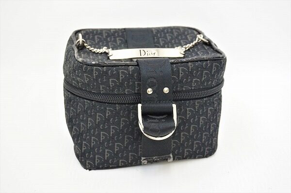 お化粧ポーチにも！クリスチャンディオールのバニティバッグを買取しました