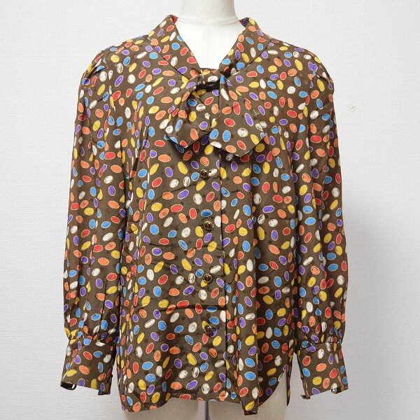 柄の鮮やかさに魅了 レリアンのカットソーを買取しました