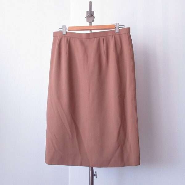 レリアンのスカートをお譲りいただきました！貴重な雰囲気の茶色