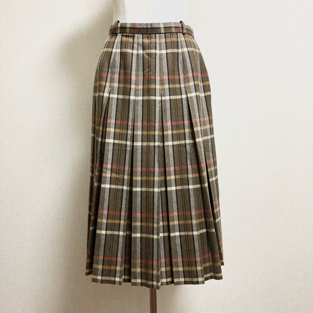 レリアンのスカートを出張買取ご利用のお客様より買取しました